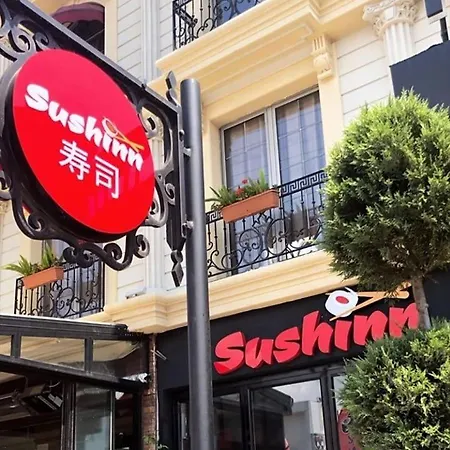 Отель Premium & Restaurant Shopping Street Location ! Фамагуста