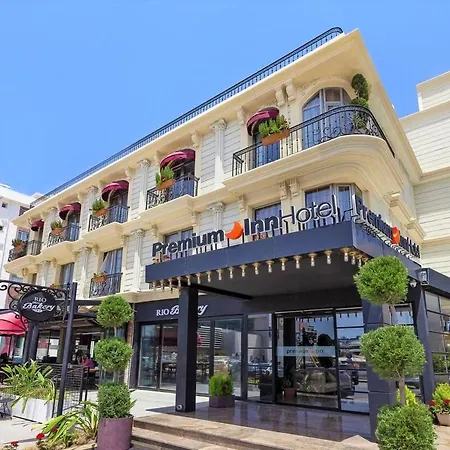 Premium & Restaurant Shopping Street Location ! Hotel