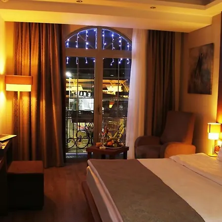 Premium & Restaurant Shopping Street Location ! Hotel Famagusta (Northern Cyprus)