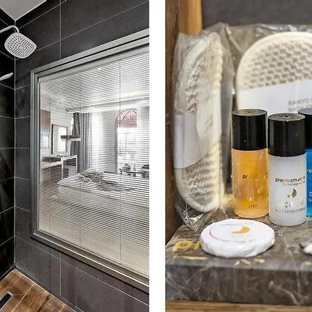 Premium & Restaurant Shopping Street Location !