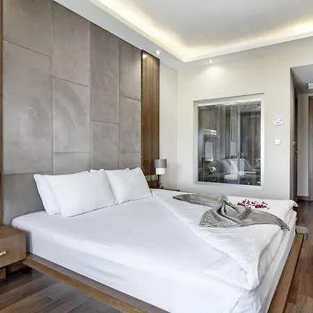 Hotel Premium & Restaurant Shopping Street Location ! Famagusta (Northern Cyprus)