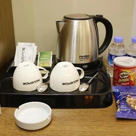 Premium & Restaurant Shopping Street Location ! Hotel