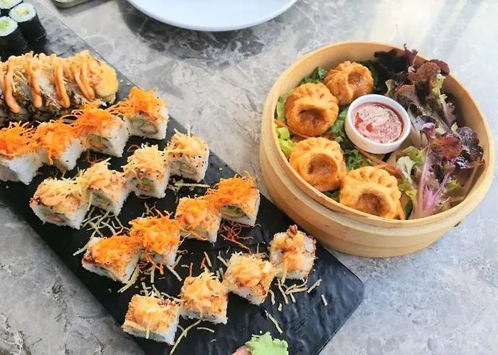 Hotel Premium & Restaurant Shopping Street Location ! 3*